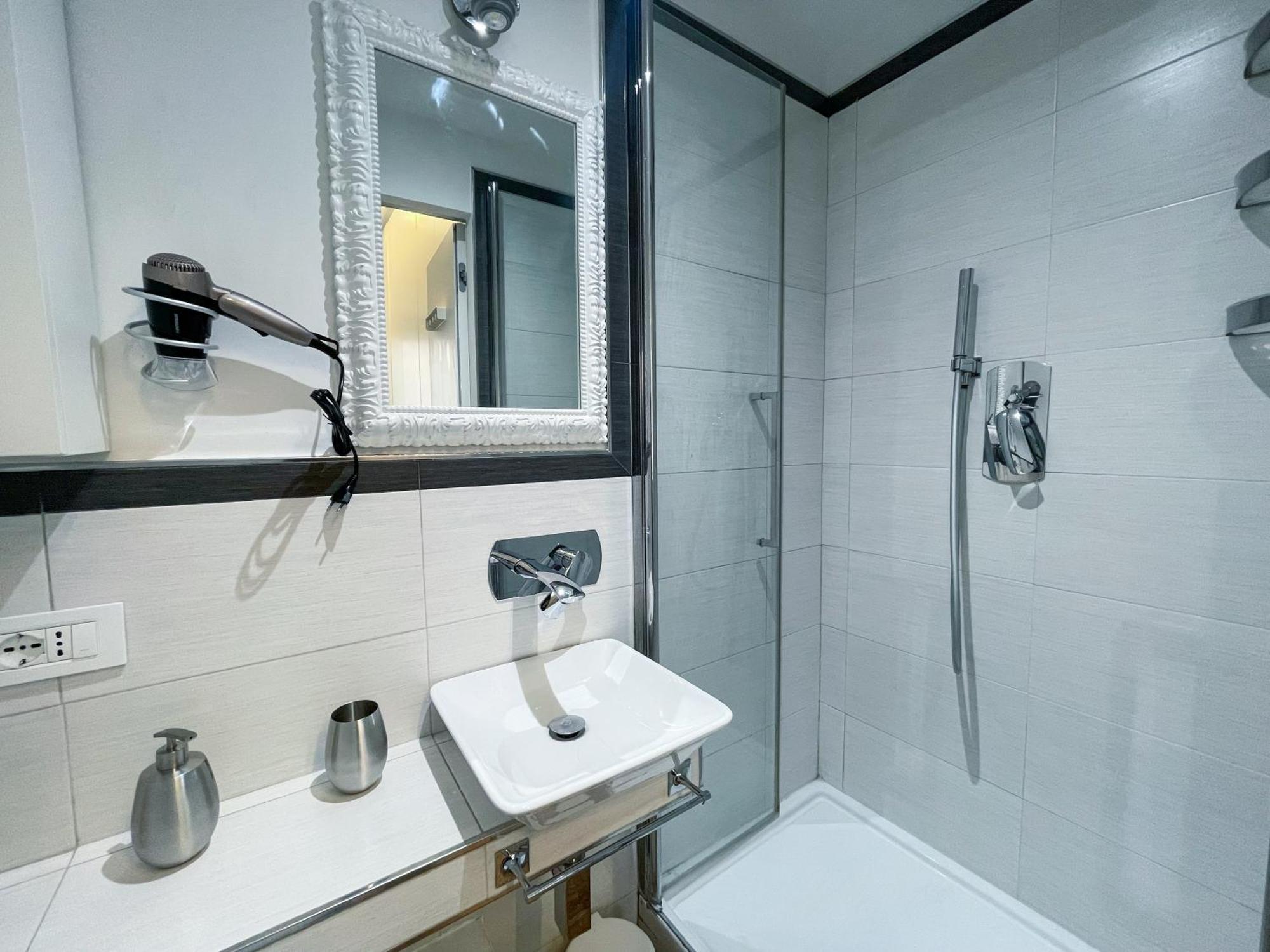 Casa Bella Apartment โรม ภายนอก รูปภาพ